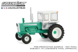 Tractor  - 1973 green/white - 1:64 - GreenLight - 48090A - gl48090A | Toms Modelautos