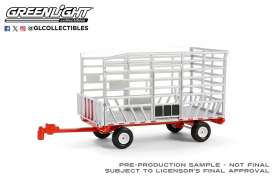Tractor  - throw wagon silver/red - 1:64 - GreenLight - 48090F - gl48090F | Toms Modelautos