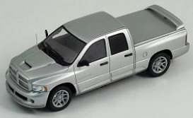 Dodge  - 2005 silver - 1:43 - Spark - S0861 - spaS0861 | Toms Modelautos