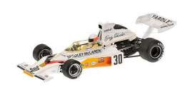 McLaren  - 1973 white - 1:18 - Minichamps - 530731830 - mc530731830 | Toms Modelautos