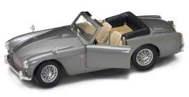 Aston Martin  - 1958 metallic grey - 1:18 - Lucky Diecast - 92788gy - ldc92788gy | Toms Modelautos