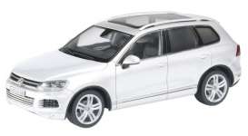 Volkswagen  - 2010 silver - 1:43 - Schuco - 7416 - schuco7416 | Toms Modelautos