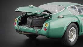 Aston Martin  - 1961 green - 1:18 - CMC - 132 - cmc132 | Toms Modelautos