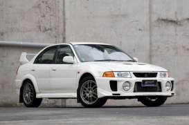 Mitsubishi  - 1998 white - 1:43 - IXO Models - moc157 - ixmoc157 | Toms Modelautos