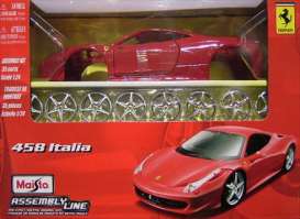 Ferrari  - 2010 red - 1:24 - Maisto - 39113 - mai39113 | Toms Modelautos