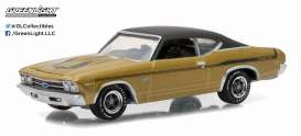 Chevrolet  - 1969 champagne gold iridescent - 1:64 - GreenLight - 13150B - gl13150B | Toms Modelautos