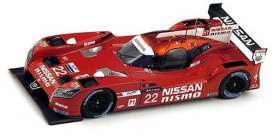 Nissan  - 2015 red - 1:18 - Spark - 18S190 - spa18S190 | Toms Modelautos