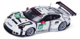 Porsche  - 2015 white - 1:18 - Spark - 18S200 - spa18S200 | Toms Modelautos