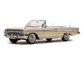 Chevrolet  - 1961 almond beige - 1:18 - SunStar - 3408 - sun3408 | Toms Modelautos