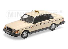 Volvo  - 1986 creme - 1:18 - Minichamps - 155171494 - mc155171494 | Toms Modelautos