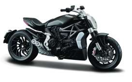 Ducati  - 2016 black - 1:18 - Bburago - 51066bk - bura51066bk | Toms Modelautos