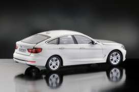 BMW  - alpine white - 1:43 - iScale - iscale430002WE | Toms Modelautos