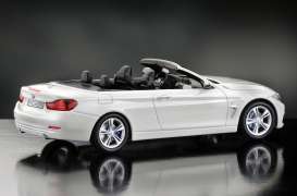 BMW  - alpine white - 1:43 - iScale - iscale430015WE | Toms Modelautos
