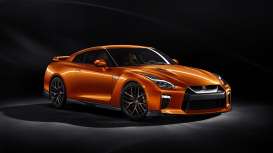 Nissan  - orange - 1:18 - GT Spirit - 742 - GT742 | Toms Modelautos