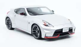 Nissan  - silver/red - 1:18 - OttOmobile Miniatures - otto703 | Toms Modelautos