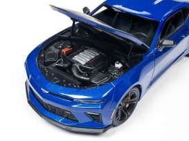 Chevrolet  - Camaro SS 1LE 2017 blue/black - 1:18 - Auto World - 241 - AW241 | Toms Modelautos