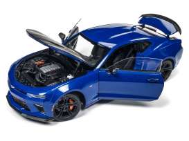Chevrolet  - Camaro SS 1LE 2017 blue/black - 1:18 - Auto World - 241 - AW241 | Toms Modelautos