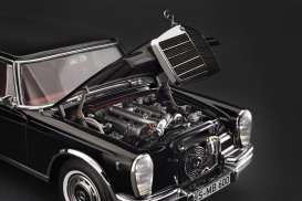 Mercedes Benz  - 600 Pullmann 1968 black - 1:18 - CMC - 200 - cmc200 | Toms Modelautos