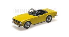Triumph  - TR6 1973 yellow - 1:18 - Minichamps - 155132034 - mc155132034 | Toms Modelautos
