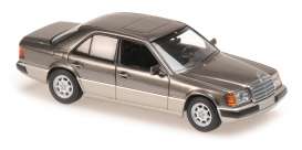 Mercedes Benz  - 230E 1991 grey metallic - 1:43 - Maxichamps - 940037004 - mc940037004 | Toms Modelautos