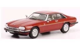 Jaguar  - XJ-S 1975 red - 1:43 - Whitebox - WB288 - WB288 | Toms Modelautos