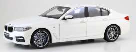BMW  - 5 Series white - 1:18 - Kyosho - 08941w - kyo8941w | Toms Modelautos