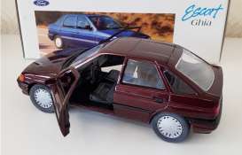 Ford  - Escort Ghia burgundy-red - 1:24 - Schabak - 20010 - schabak20010bg | Toms Modelautos