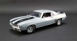 Chevrolet  - Camro Z/28 1969 silver/black - 1:18 - Acme Diecast - 1805714 - acme1805714 | Toms Modelautos
