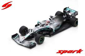 Mercedes Benz  - W10 EQ Power+ 2019 silver/turquoise - 1:18 - Spark - 18s450 - spa18s450 | Toms Modelautos