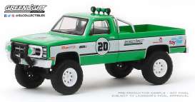 GMC  - K-2500 1981 green - 1:64 - GreenLight - 30102 - gl30102 | Toms Modelautos
