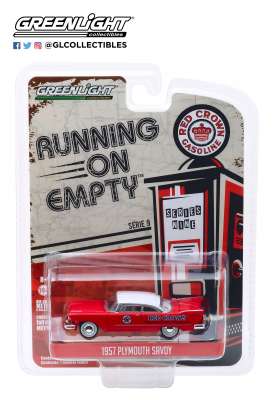 Plymouth  - Savoy 1957 red/white - 1:64 - GreenLight - 41090A - gl41090A | Toms Modelautos