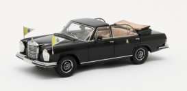 Mercedes Benz  - 300SEL 1967 black - 1:43 - Matrix - 41302-061 - MX41302-061 | Toms Modelautos