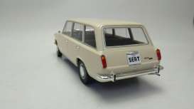 Seat  - 124 Familiar  1968 cream - 1:18 - Triple9 Collection - 1800225 - T9-1800225 | Toms Modelautos