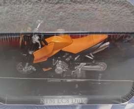 KTM  - LC8 orange/black - 1:24 - Magazine Models - 4110108 - mag4110108 | Toms Modelautos