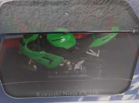 Kawasaki  - Ninja ZX-10R green/black - 1:24 - Magazine Models - 4110104 - mag4110104 | Toms Modelautos