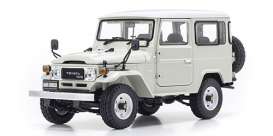 Toyota  - Land Cruiser 40 Van white - 1:18 - Kyosho - 08971W0 - kyo8971W0 | Toms Modelautos