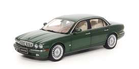 Jaguar  - XJ6 green - 1:18 - Almost Real - ALM810502 - ALM810502 | Toms Modelautos